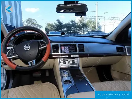 JAGUAR XF 2.0 LUXURY