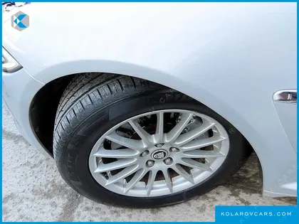 JAGUAR XF 2.0 LUXURY