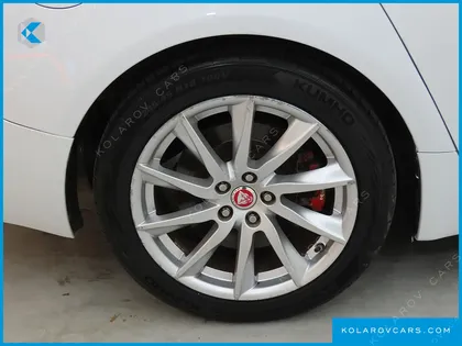 JAGUAR XF 2.2D PREMIUM