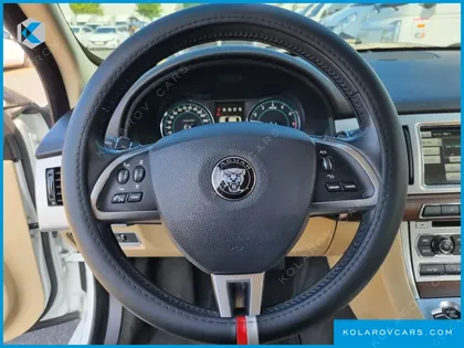 JAGUAR XF 2.0 LUXURY