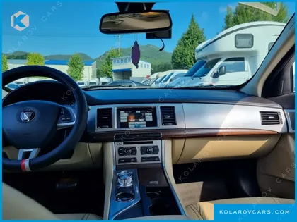 JAGUAR XF 2.0 LUXURY