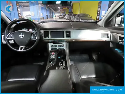JAGUAR XF 2.0 LUXURY