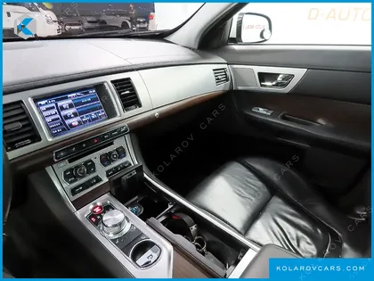 JAGUAR XF 2.0 LUXURY