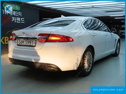 JAGUAR XF 2.0 LUXURY