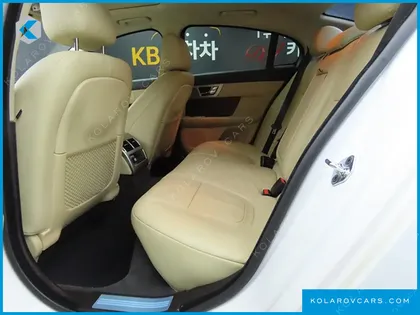 JAGUAR XF 2.0 LUXURY