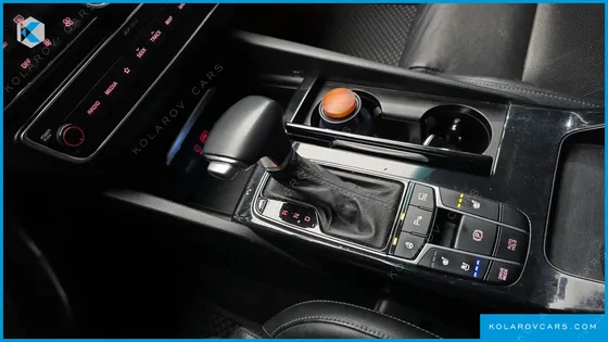 KIA K7 3.0 LPI LUXURY (RENTAL CAR)