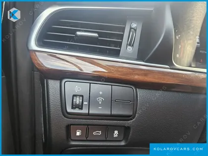 KIA K7 3.0 LPI LUXURY (RENTAL CAR)