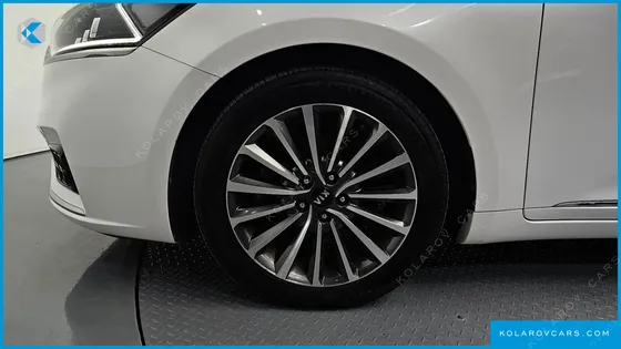 KIA K7 3.0 LPI LUXURY (RENTAL CAR)
