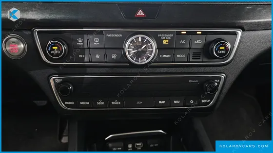 KIA K7 3.0 LPI LUXURY (RENTAL CAR)