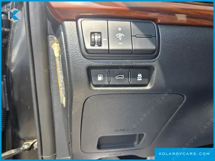 KIA K7 3.0 LPI LUXURY (RENTAL CAR)