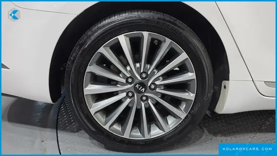 KIA K7 3.0 LPI LUXURY (RENTAL CAR)