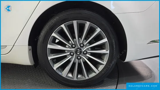 KIA K7 3.0 LPI LUXURY (RENTAL CAR)