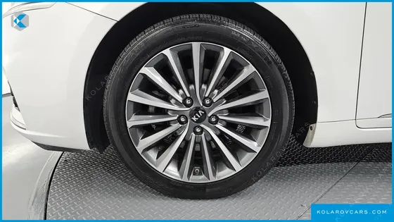 KIA K7 3.0 LPI PRESTIGE (RENTAL CAR)