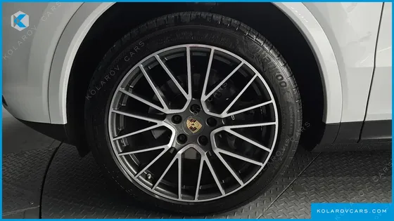 PORSCHE CAYENNE 3.0