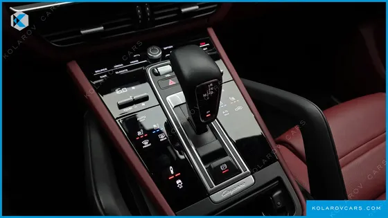 PORSCHE CAYENNE 3.0 COUPE PLATINUM EDITION