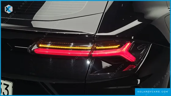 LAMBORGHINI URUS 4.0 V8