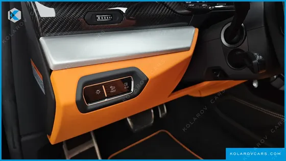 LAMBORGHINI URUS 4.0 V8