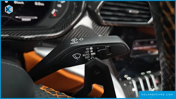 LAMBORGHINI URUS 4.0 V8