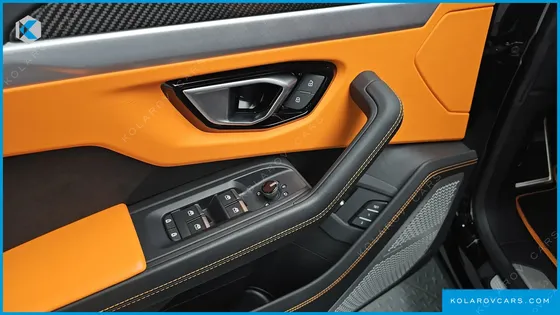 LAMBORGHINI URUS 4.0 V8