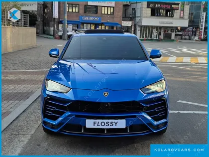 LAMBORGHINI URUS 4.0 V8