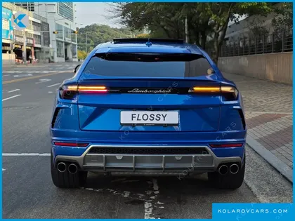 LAMBORGHINI URUS 4.0 V8