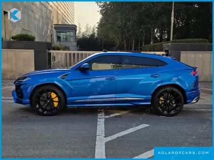 LAMBORGHINI URUS 4.0 V8
