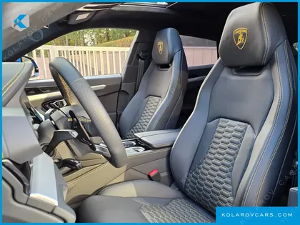 LAMBORGHINI URUS 4.0 V8