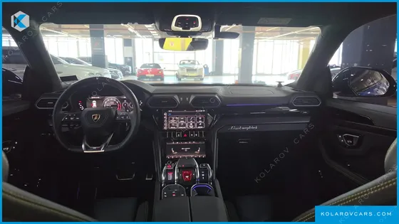 LAMBORGHINI URUS 4.0 V8
