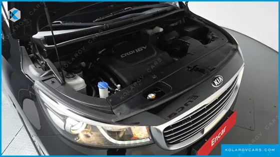 KIA CARNIVAL 9-SEATER PRESTIGE