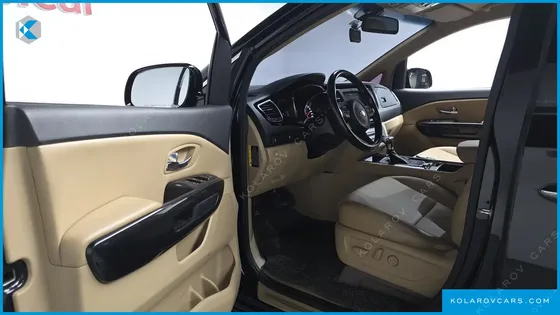 KIA CARNIVAL 9-SEATER PRESTIGE