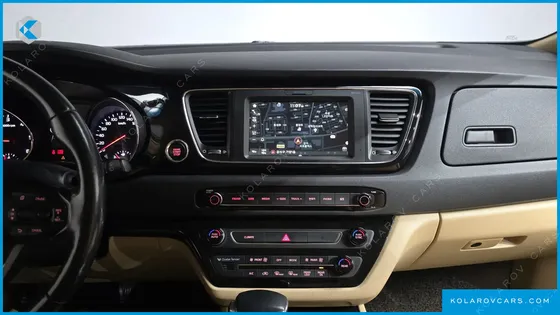 KIA CARNIVAL 9-SEATER PRESTIGE
