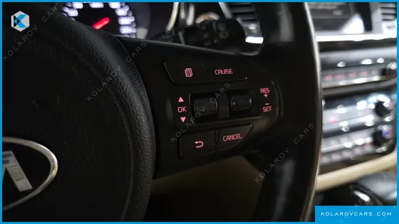 KIA CARNIVAL 9-SEATER PRESTIGE