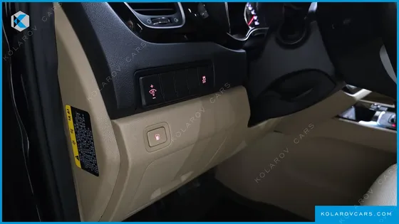 KIA CARNIVAL 9-SEATER PRESTIGE