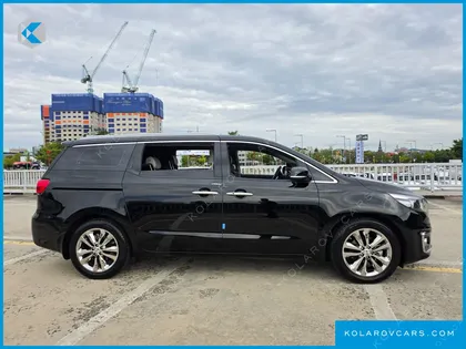 KIA CARNIVAL 9-SEATER PRESTIGE