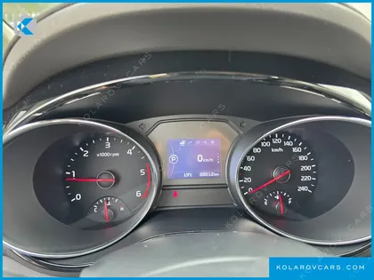 KIA CARNIVAL 9-SEATER PRESTIGE