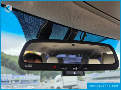 KIA CARNIVAL 9-SEATER PRESTIGE