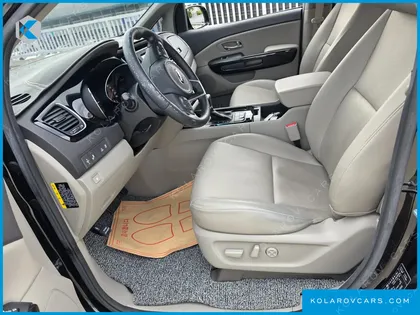 KIA CARNIVAL 9-SEATER PRESTIGE