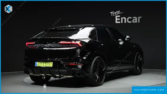 LAMBORGHINI URUS 4.0 V8 SE