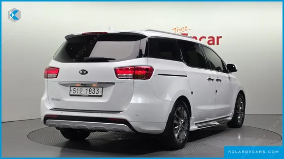 KIA CARNIVAL 9-SEATER NOBLESSE