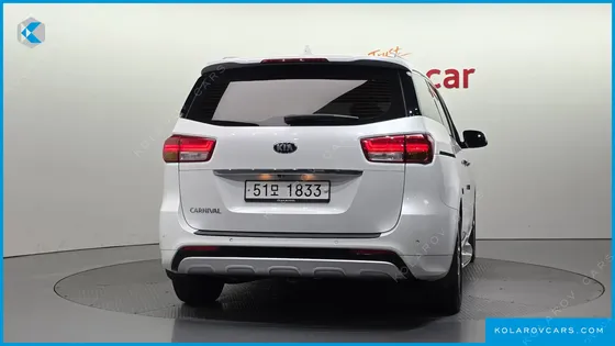 KIA CARNIVAL 9-SEATER NOBLESSE