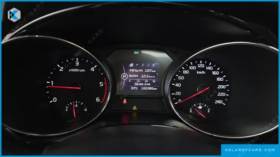 KIA CARNIVAL 9-SEATER PRESTIGE