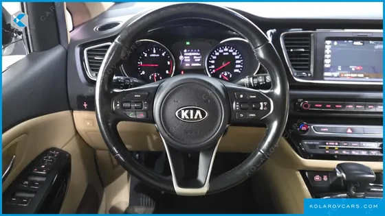 KIA CARNIVAL 9-SEATER PRESTIGE