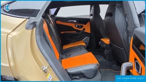 LAMBORGHINI URUS 4.0 V8