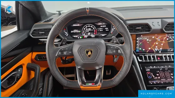 LAMBORGHINI URUS 4.0 V8