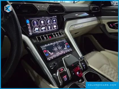 LAMBORGHINI URUS 4.0 V8