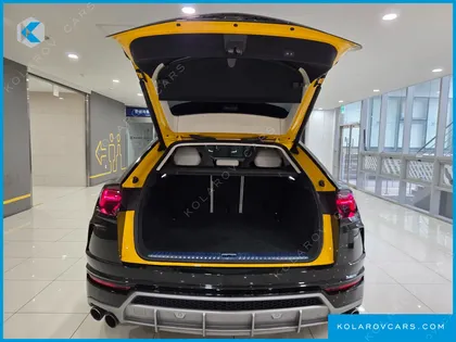 LAMBORGHINI URUS 4.0 V8