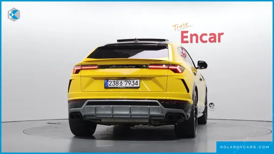 LAMBORGHINI URUS 4.0 V8