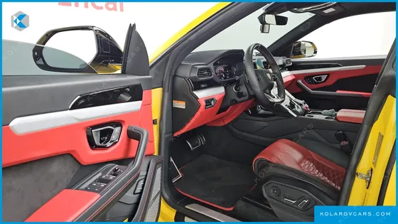 LAMBORGHINI URUS 4.0 V8
