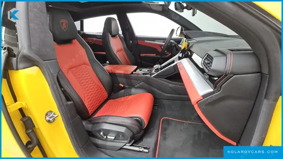 LAMBORGHINI URUS 4.0 V8