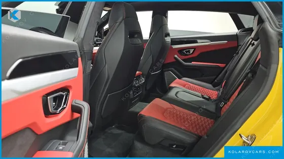 LAMBORGHINI URUS 4.0 V8